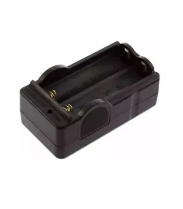 Cargador Doble Batería 18650 Li-ion 110-240 - Merkatronix